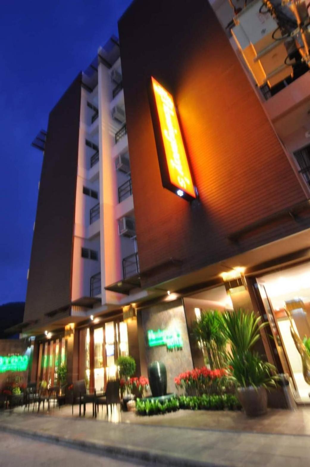 Hemingway'S Hotel Patong Kültér fotó
