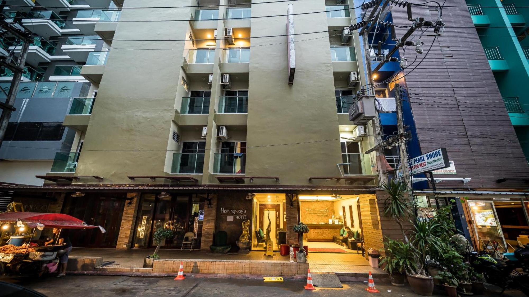 Hemingway'S Hotel Patong Kültér fotó